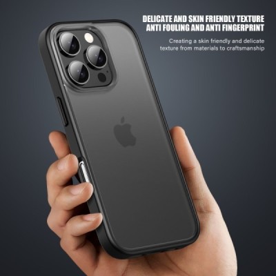 Apple iPhone 16 Pro Max "IPAKY" Matt dzidrs (caurspīdīgs) silikona apvalks (apmales melnā krāsā) | Vacins.lv