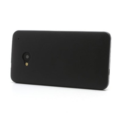 HTC One M7 pasaulē planākais melns futrālis / Vacins.lv