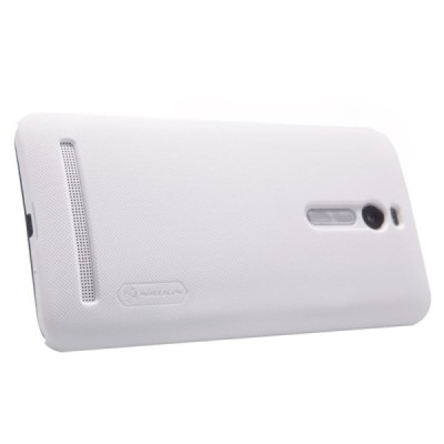 Asus Zenfone 2 5.5 (ZE550ML, ZE551ML) Nillkin Frosted Shield baltas plastikinis dėklas + apsauginė ekrano plėvelė / Priedai.lt