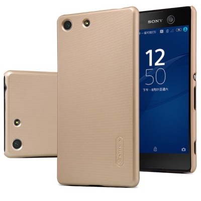 Sony Xperia M5 Nillkin Frosted Shield auksinis plastikinis dėklas + apsauginė ekrano plėvelė / Priedai.lt