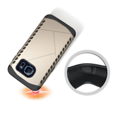 Sustiprintos apsaugos Samsung Galaxy S7 G930 auksinis kieto silikono (TPU) ir plastiko dėklas / Priedai.lt