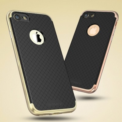 Apple iPhone 7 (iPhone 8) „IPAKY“ cieta silikona (TPU) melns apvalks (apmales - zeltā krāsā) / Vacins.lv