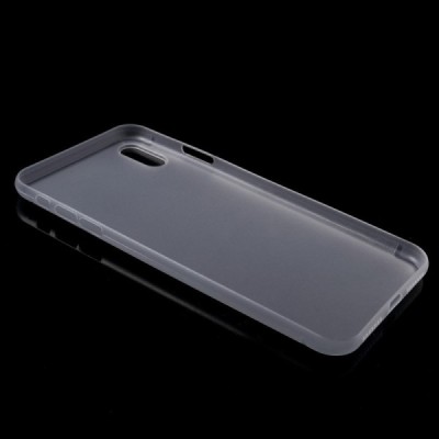 Apple iPhone Xs Max pasaulē planākais balts futrālis / Vacins.lv