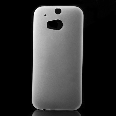 HTC One M8 pasaulē planākais balts futrālis / Vacins.lv