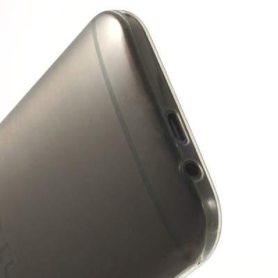 HTC One M8 pasaulē planākais pelēks futrālis / Vacins.lv