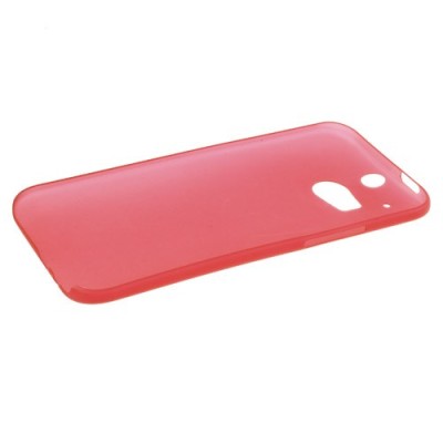 HTC One M8 pasaulē planākais sarkans futrālis / Vacins.lv