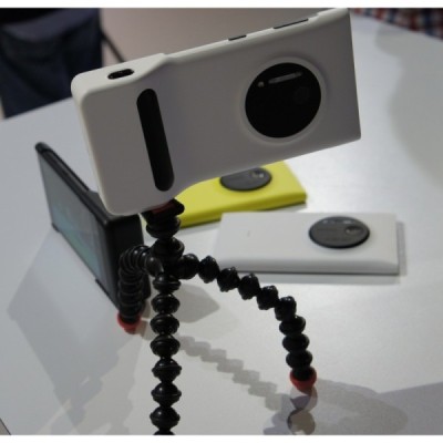 Oficiāls Nokia Lumia 1020 balts PD-95G apvalks ar iebūvētu akumulatoru / Vacins.lv