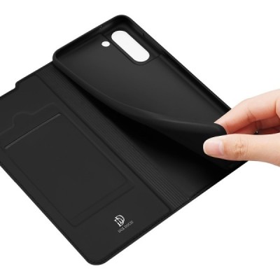 Samsung Galaxy S21 FE (Fan Edition) 5G „Dux Ducis“ Skin sērijas melns ādas atvērams maciņš | Vacins.lv