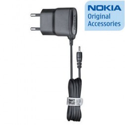 „Nokia“ sienas lādētājs ar vadu (2 mm.) - melns